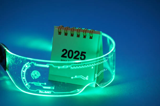 تقویم 2025 و عینک واقعیت مجازی مدرن