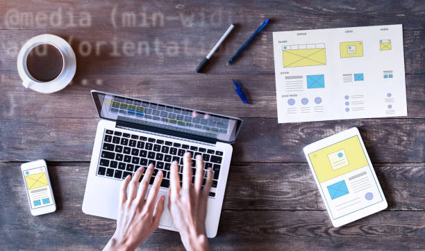 طراحی واکنش‌گرا و کاربرپسند برای نمایش در دستگاه‌های مختلف