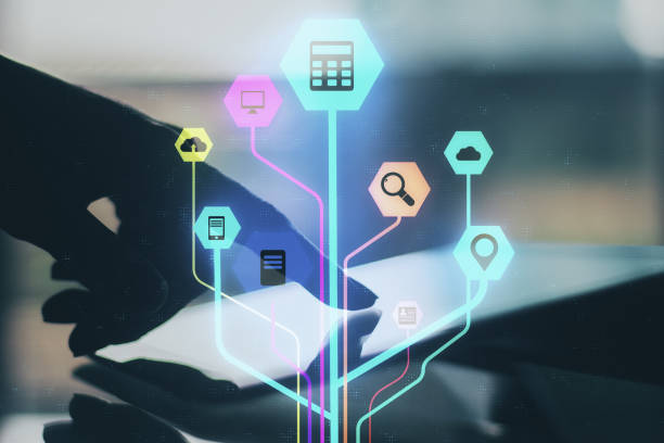 دسترسی همزمان شهروندان به خدمات الکترونیک از دستگاههای مختلف کاربران متعدد در حال دسترسی به خدمات الکترونیک