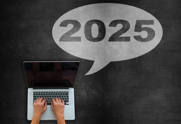 آموزش زبان در سال 2025 با استراتژی دیجیتال و بازاریابی محتوایی