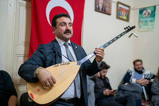 جهانیسازی موسیقی کردی با طراحی وبسایت حرفهای و پلتفرم آموزش آنلاین پینو سایت