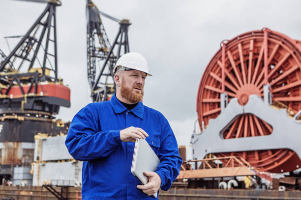 اتصال به بازار کار صنعت دریایی با طراحی وبسایت حرفه ای