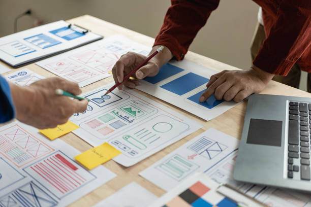 تیم طراحی وبسایت پینو سایت در حال ساخت سایت فروشگاهی