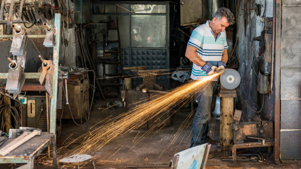 کارگاه ساخت ساز سنتی کردی برای بازاریابی آموزشگاه موسیقی