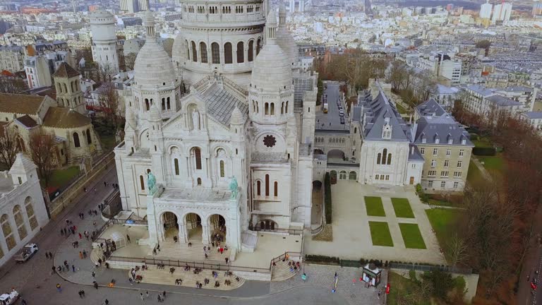 برندینگ دیجیتال املاک در پردیس با طراحی سایت حرفهای