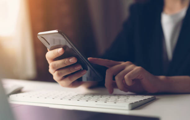 تجربه کاربری موبایل و رزرو آنلاین هتل در رشت