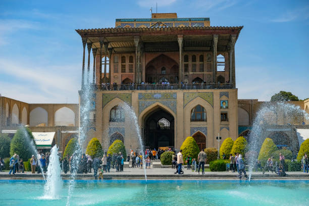 فرهنگ غنی غذایی اصفهان برای طراحی سایت آموزش آشپزی آنلاین