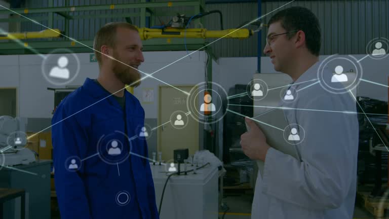 استراتژی بازاریابی دیجیتال B2B برای تولید سرنخ و جذب کارخانهها