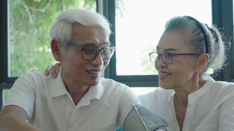 آموزش بیمار با ویدئو در کلینیک فیزیوتراپی