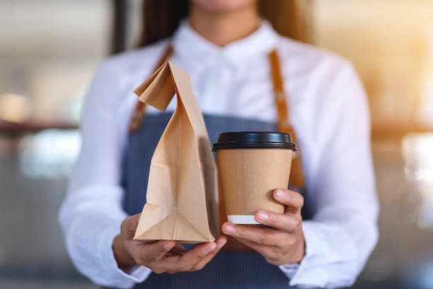 تجربه مشتری بینقص در سفارش آنلاین نان و تحویل درب منزل در رشت با پینو سایت