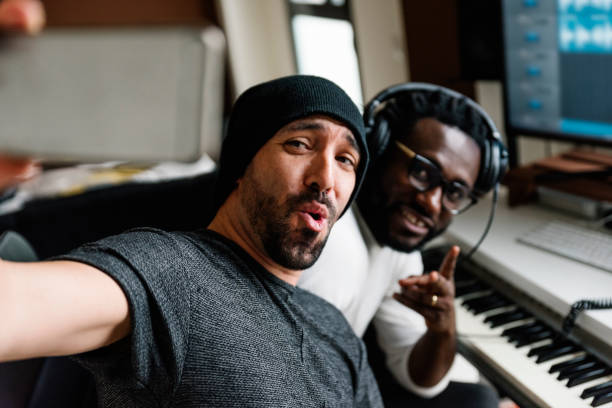 برندینگ دیجیتال استودیو موسیقی در رشت