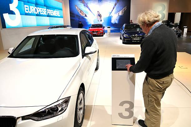 شخصیسازی اطلاعات خودرو با هوش مصنوعی در نمایشگاه برای بازدیدکنندگان