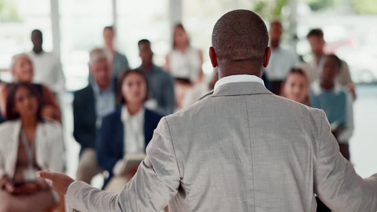 استراتژی سئو و جذب نمایندگان برای پورتال B2B