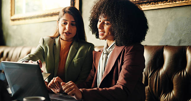 چرا طراحی وبسایت در ایران برای کافه ها مهم است