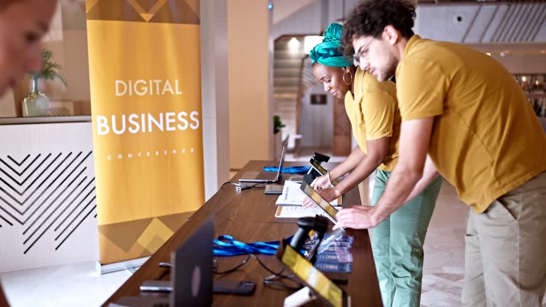 بازاریابی آنلاین هتل برای سالنهای همایش و جذب مشتریان شرکتی