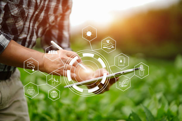 مدیریت هوشمند گلخانه با استفاده از تکنولوژی و تبلت برای بهینهسازی تولید