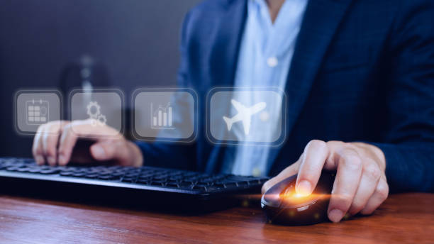 مدیریت ارتباط با مشتری آژانس مسافرتی با CRM سفارشی و هوشمند