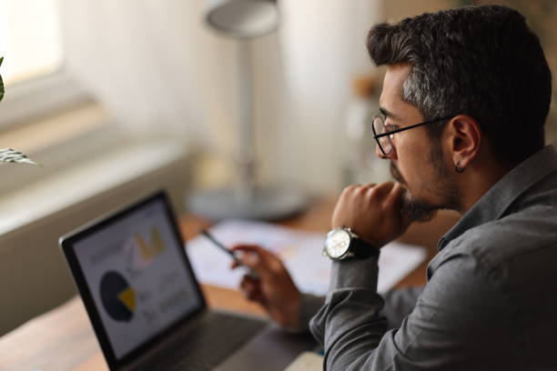 گزارش‌های مالی و اهمیت شفافیت در پورتال سهامداران شرکت‌های بورسی