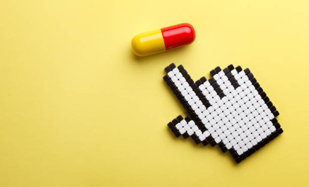 خرید آنلاین دارو از طریق وب اپلیکیشن پیشرونده