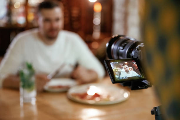 استراتژی محتوای ویدیویی برای رستوران با نمایش تجربه مشتری