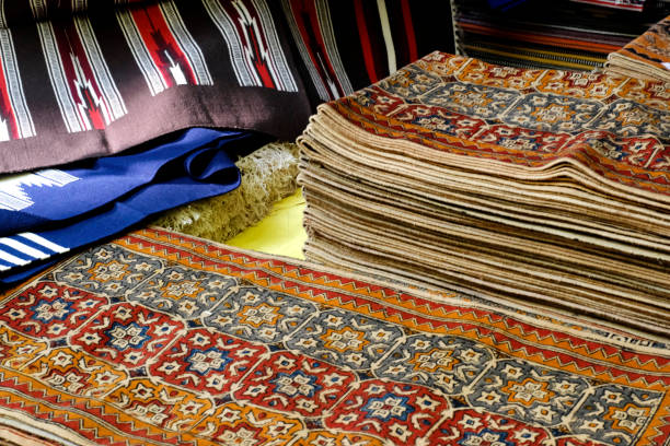 پشتیبانی سایت هوشمند برای صادرکنندگان فرش دستباف تبریز با چت بات هوش مصنوعی و بهبود تجربه کاربری بینالمللی