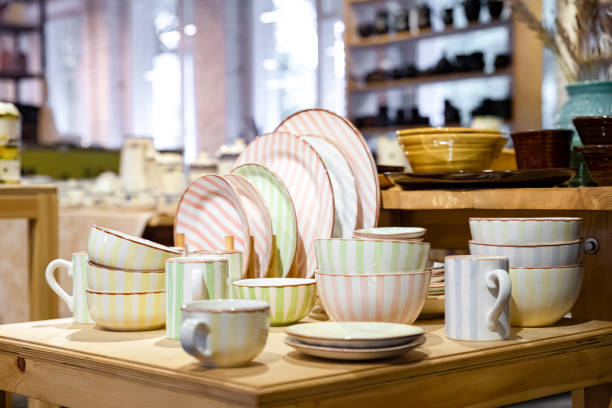 نمایش هنر چاقوسازی زنجان در ویترین یک وبسایت فروشگاهی