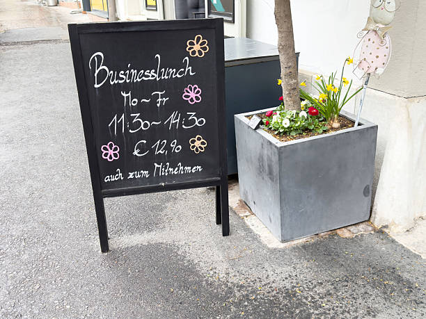 سئو محلی رستوران در آبادان برای جذب مشتری و افزایش فروش با بهینهسازی گوگل