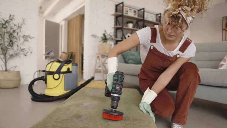 فرآیند بهینهسازی داخلی وبسایت برای سئو محلی خدمات نظافت منزل