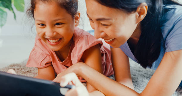 بازاریابی آموزشگاه زبان با استراتژی سئو صوتی