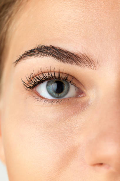 برندینگ کلینیک چشم و تاثیر آن بر جذب بیمار