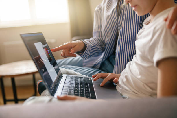 اعتمادسازی آنلاین والدین با طراحی سایت کلینیک کاردرمانی در شیراز