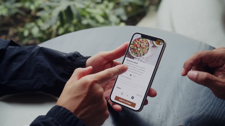 سفارش مستقیم غذا از طریق وب اپلیکیشن رستوران در رشت