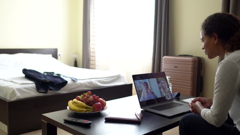 بازاریابی آنلاین اقامتگاه بوم گردی در سنندج