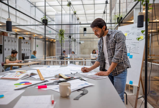 بازاریابی مد آنلاین و تحلیل دادهها برای طراحان لباس