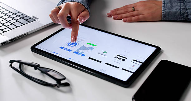 طراحی رابط کاربری برای سایت فروش مبلمان اداری در ایران