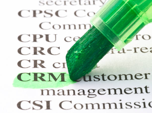 تعریف CRM حقوقی سفارشی برای مدیریت پروژه حقوقی آنلاین
