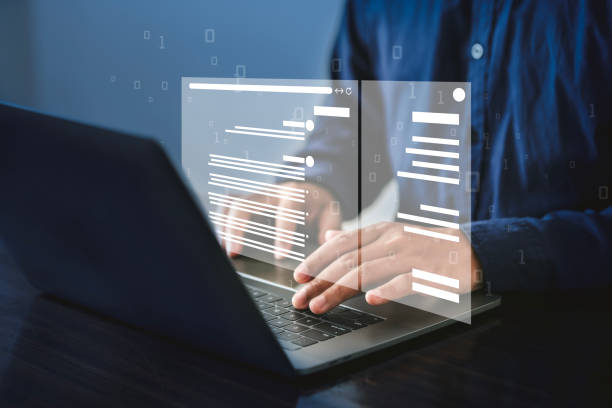 تحلیل دادههای فروش و مشتریان در CRM برای تصمیمات استراتژیک
