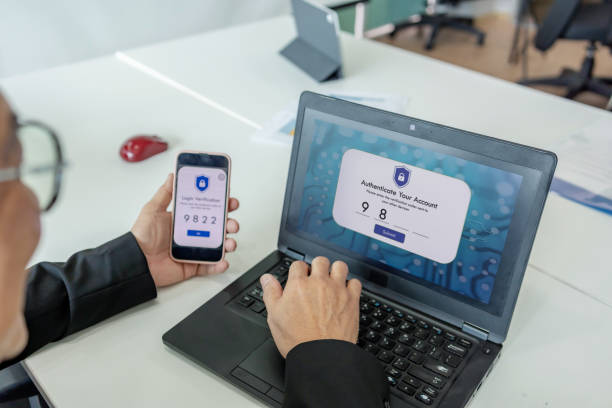 احراز هویت دو عاملی و حفاظت از داده‌های بیمه