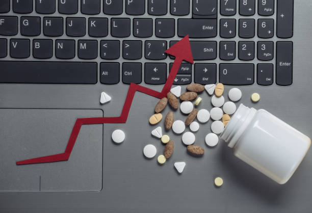 تحلیل و اندازهگیری موفقیت سئو محلی برای افزایش فروش آنلاین دارو در سال 2025