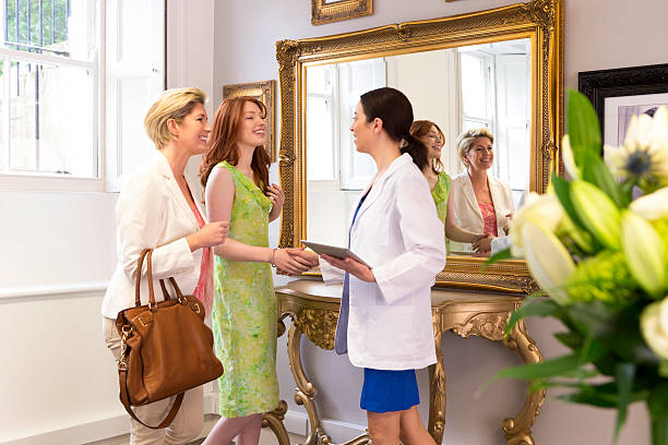 استراتژی های جذب مشتری کلینیک زیبایی از طریق طراحی سایت حرفهای و سئو محلی