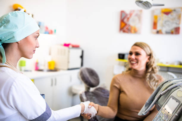 برندسازی کلینیک دندانپزشکی در تبریز با محتوای ویدیویی