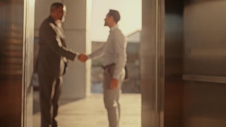 اعتمادسازی با سرمایه گذار از طریق محتوای تخصصی و شفافیت در مشاوره