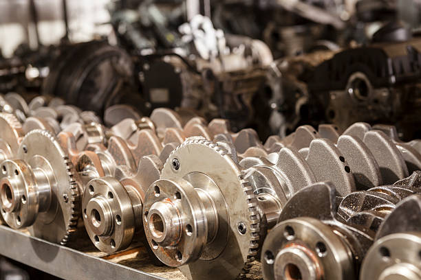 قطعات یدکی خودرو، افزایش فروش قطعات خودرو نمایی از موتور خودرو و قطعات آن