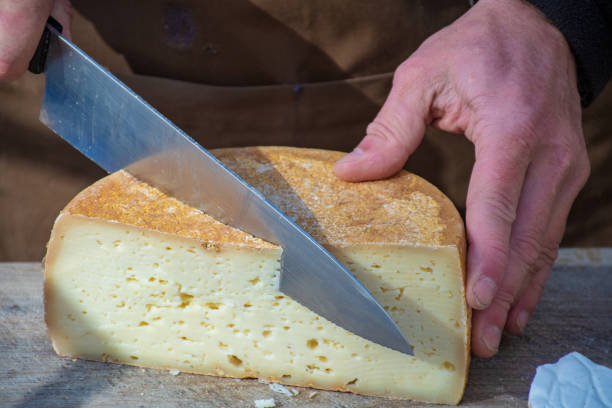 فروش آنلاین صنایع دستی و چاقوسازی سنتی با استراتژی دیجیتال مارکتینگ