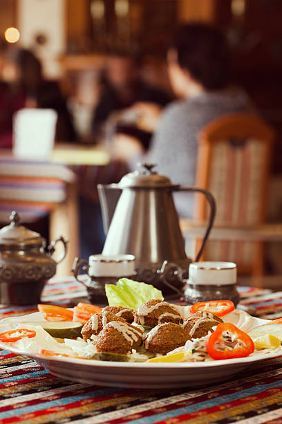 نمایش تصویری غذای جذاب در تبلیغات گوگل برای رستوران سنتی با استفاده از Image Extensions