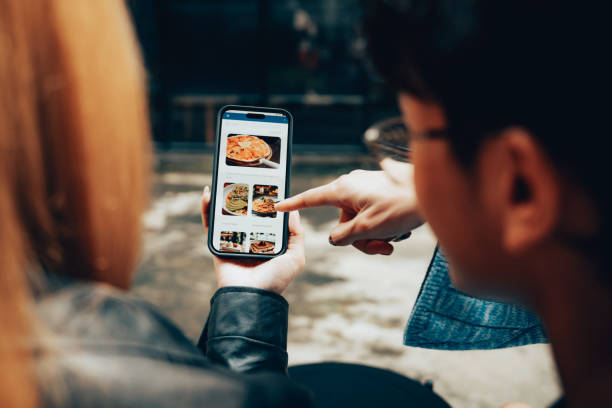 افزایش فروش رستوران با طراحی وبسایت و اپلیکیشن موبایل در رشت