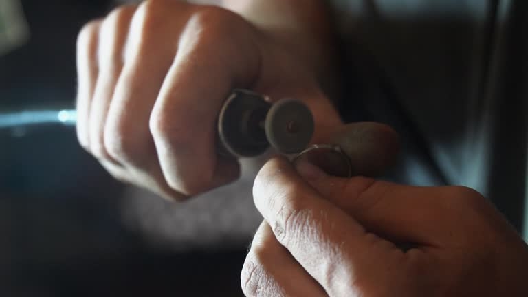 شخصیسازی هنر زرگری با هوش مصنوعی مولد در اصفهان