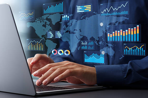 تحلیل دادهها برای توسعه کسب و کار در بازارهای عمان و امارات در سال 2025