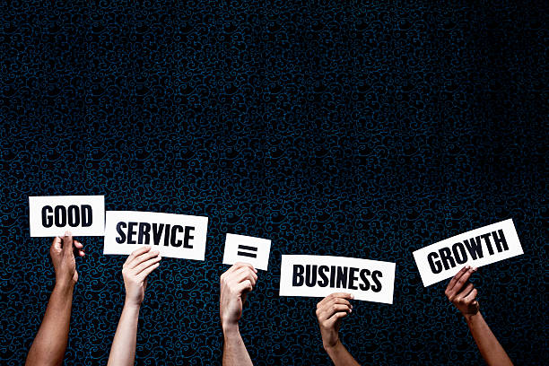 رشد کسبوکار خدماتی با هوش مصنوعی رشد کسب و کار خدماتی با برندینگ دیجیتال و هوش مصنوعی