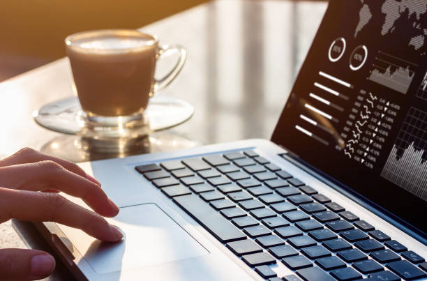 گزارش‌های تحلیلی در سیستم یکپارچه هتلداری